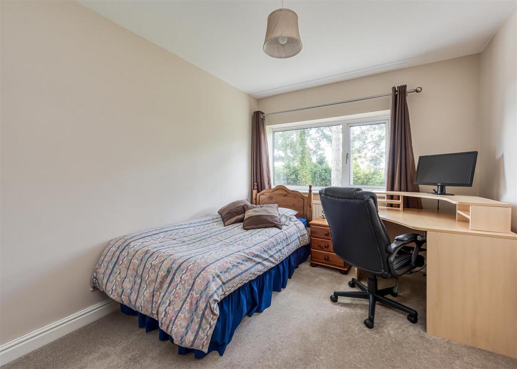 3 Greenhill Court-bed3.jpg