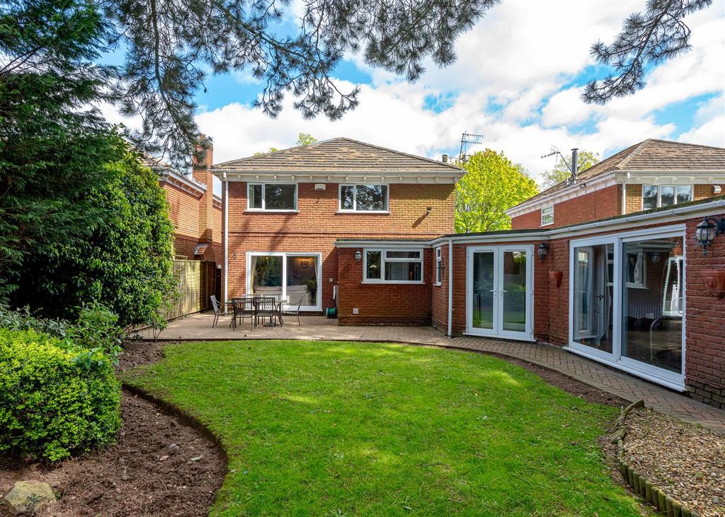 3 Greenhill Court-garden1.jpg