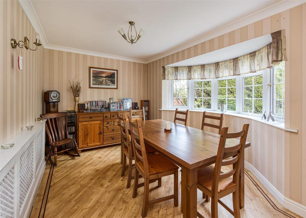3 Greenhill Court-dining.jpg