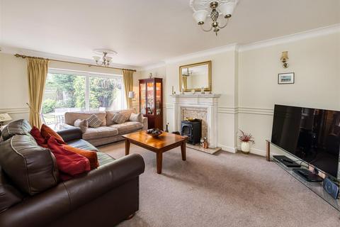 3 Greenhill Court, Wombourne, Wolverhampton, WV5 0JA