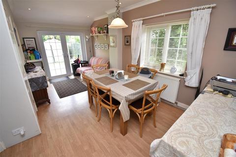 17 Mead Road, Portishead, Bristol, BS20 6RZ
