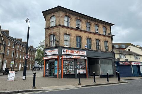 Property to rent, Grosvenor Road, Aldershot