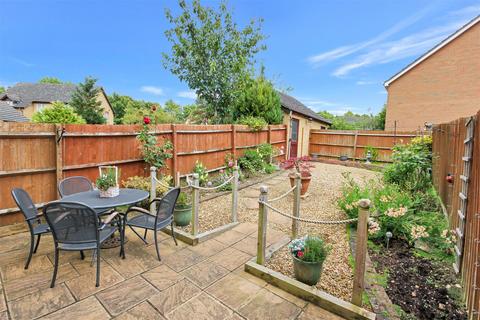 10 Mill Fields, Higham Ferrers, Rushden, NN10 8ND