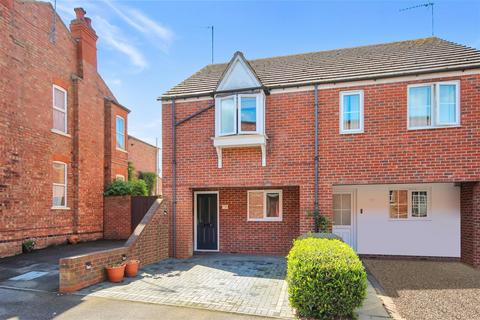 3 bedroom end of terrace house for sale, Glassbrook Road, Rushden NN10