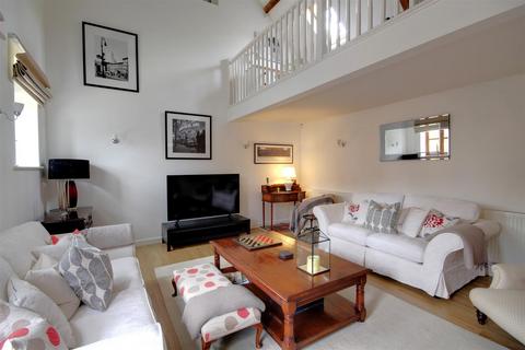 3 bedroom barn conversion for sale, The Scarr, Newent