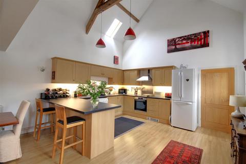 3 bedroom barn conversion for sale, The Scarr, Newent