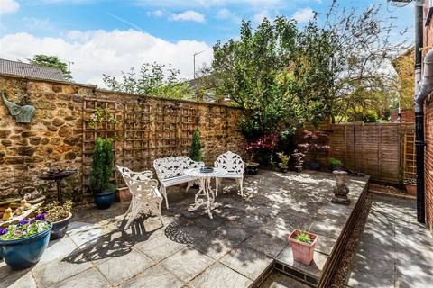 8 Delagarde Road, Westerham, TN16 1TR