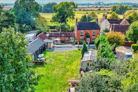 4 bedroom house for sale, High Street, Girton, Newark