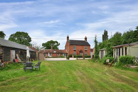 4 bedroom detached house for sale, High Street, Girton, Newark