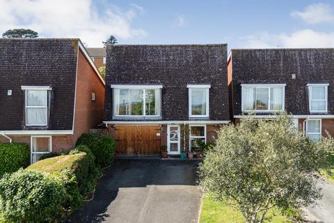 4 bedroom detached house for sale, Beechcombe Close, Pershore