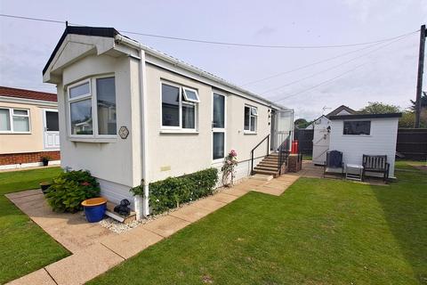 2 bedroom mobile home for sale, Harbour View Park, Rope Walk, Littlehampton