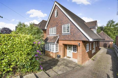 5 bedroom house for sale, Beech Road, Haslemere