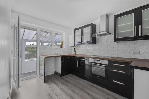 9 Highview Road, Telscombe Cliffs, Peacehaven, BN10 7AY