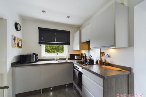2 bedroom semi-detached house for sale, St. Albans View, Tanyfron, Wrexham