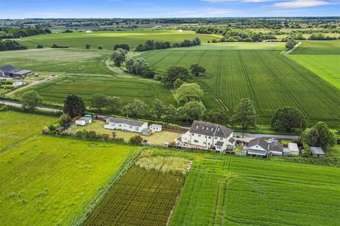 7 bedroom detached house for sale, Chapel Road, Beaumont