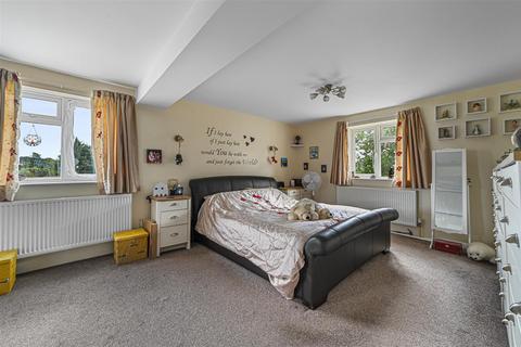 The Laurels Chapel Road, Beaumont, Clacton-on-sea, CO16 0AR