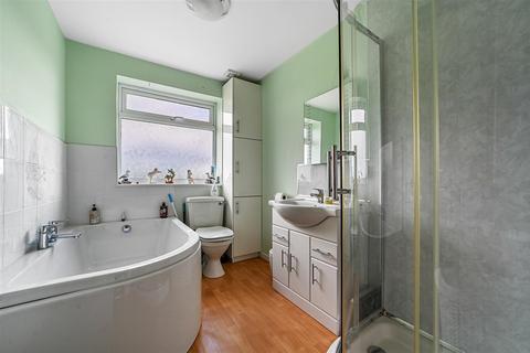 The Laurels Chapel Road, Beaumont, Clacton-on-sea, CO16 0AR