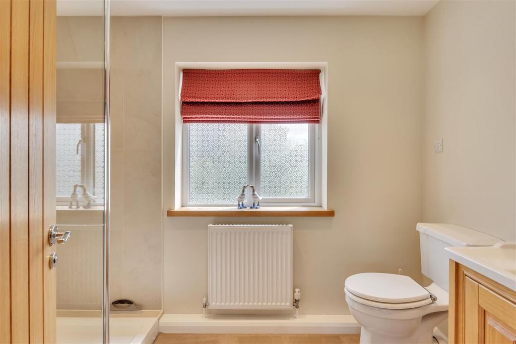 Ensuite.jpg