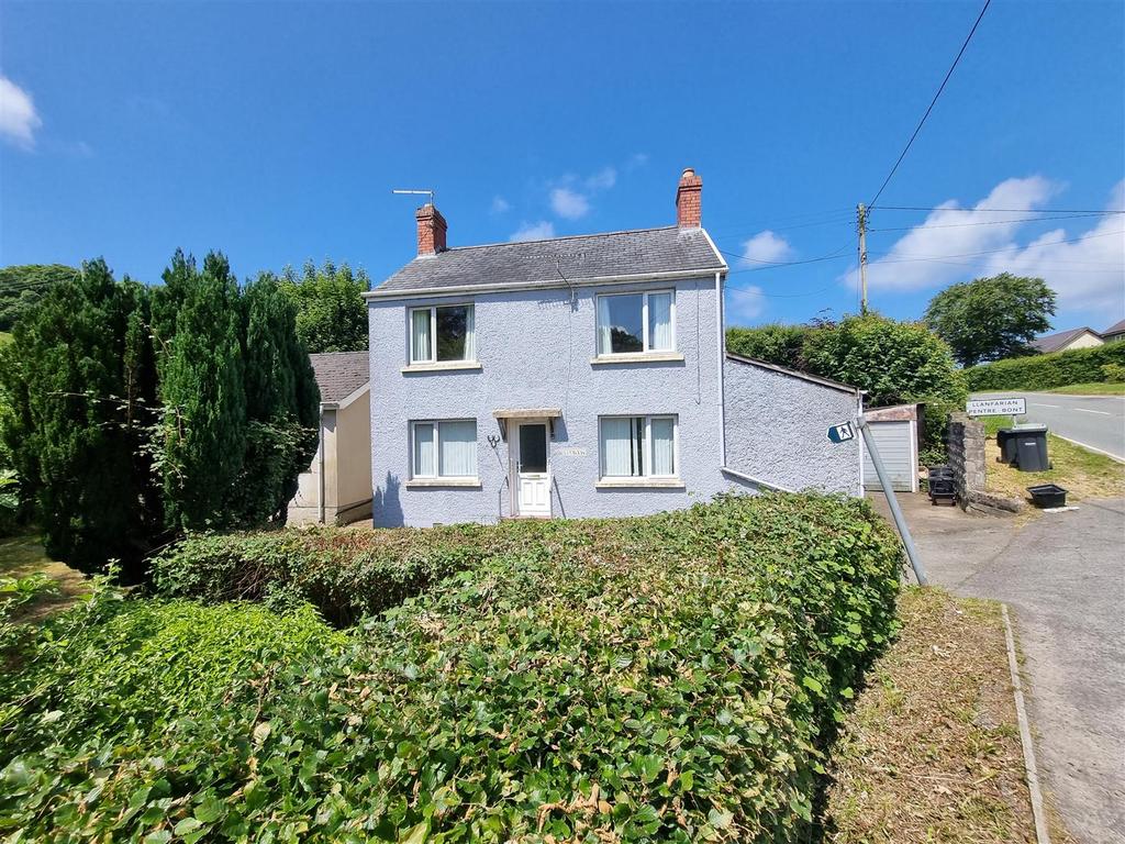 Pontllolwyn, Llanfarian, Aberystwyth 2 bed detached house for sale £