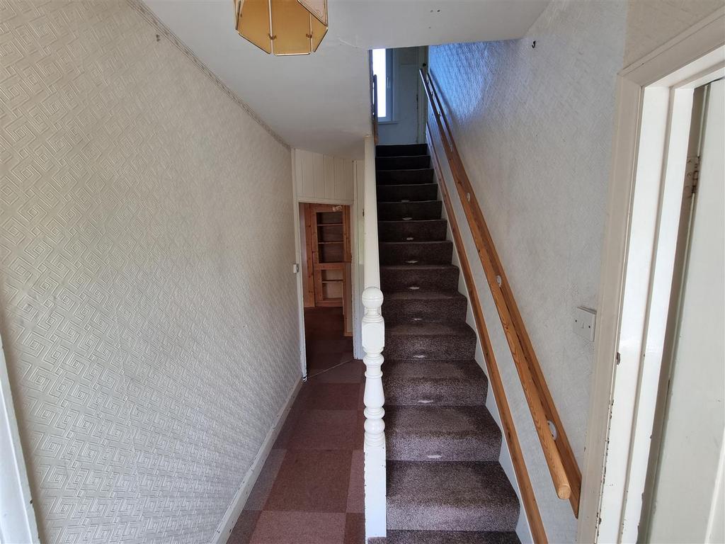 Pontllolwyn, Llanfarian, Aberystwyth 2 bed detached house for sale £