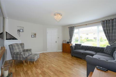 4 bedroom semi-detached house for sale, Boscobel Drive, Heath Farm, Shrewsbury