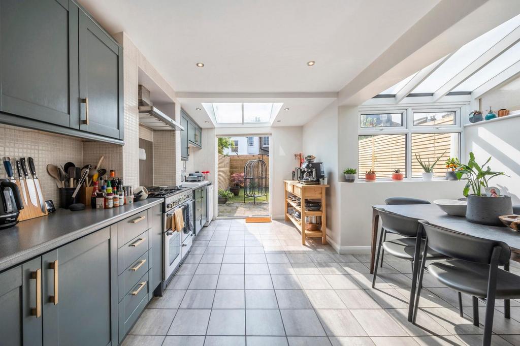 Kitchen(2) (1).jpg