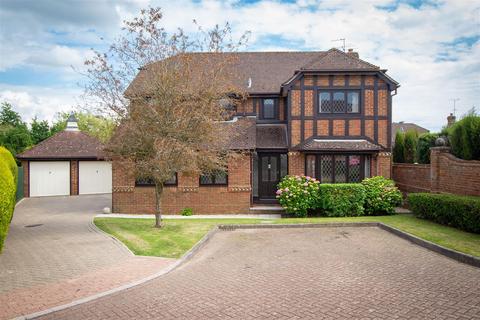 5 bedroom detached house for sale, 2,300 sq ft, 5 bed, 4 reception home | Wivelsfield Green