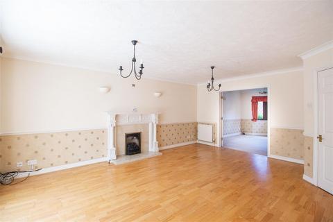 5 bedroom detached house for sale, 2,300 sq ft, 5 bed, 4 reception home | Wivelsfield Green
