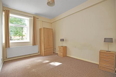 2 bedroom flat to rent, Harriet Street, Newcastle Upon Tyne NE6