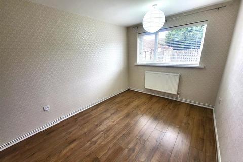 1 bedroom ground floor flat to rent, Flaxton Walk, Wolverhampton, WV6 0TZ