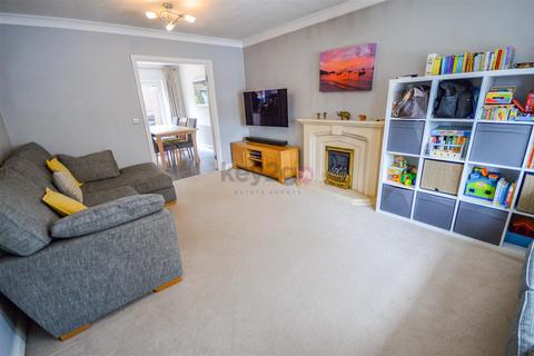 4 bedroom detached house for sale, Toll House Mead, Mosborough, Sheffield, S20