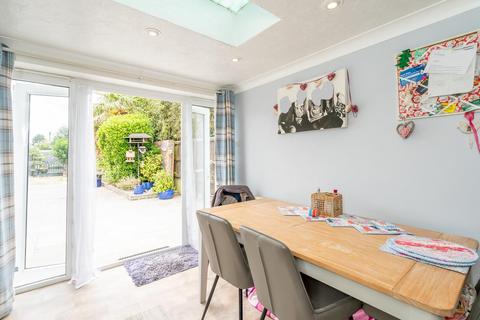 4 bedroom chalet for sale, Rose Green Road, Rose Green, Bognor Regis