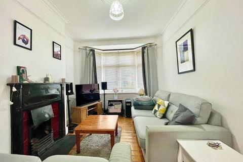 14 Julien Road, London, W5 4XA