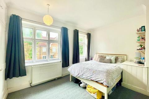 14 Julien Road, London, W5 4XA