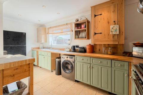 86 Ounsdale Road, Wombourne, Wolverhampton, WV5 8BH