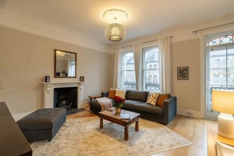 3 bedroom flat to rent, Glazbury Road, Barons Court, W14