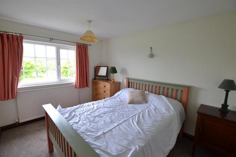 71 Bearcroft, Weobley, Hereford, HR4 8TD