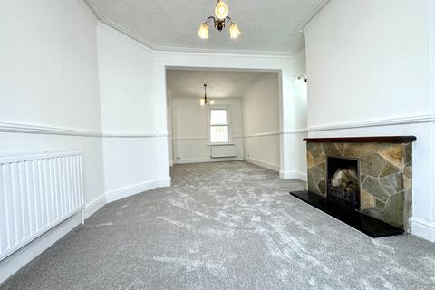 3 bedroom terraced house to rent, Hastings Avenue, Margate