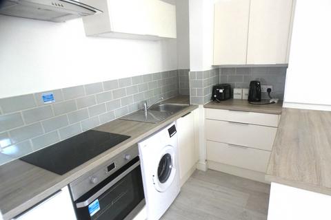 1 bedroom flat to rent, Hathersage Road, Manchester, Manchester, M13