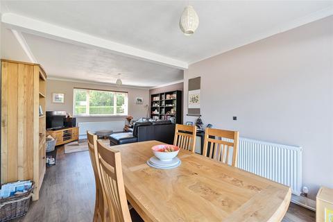 4 bedroom detached house for sale, Trumps Green Road, Surrey GU25