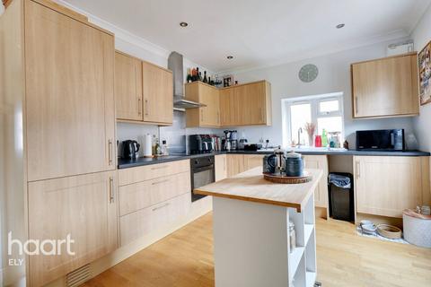 1 Berry Green, Stretham, Ely, CB6 3JS