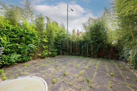 undefined, Avenue Road, London, NW8