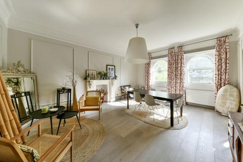 4 bedroom apartment for sale, Queen's Gate, London, SW7