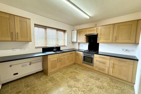 3 bedroom detached house for sale, Ashburton Road, Hugglescote, Coalville, LE67