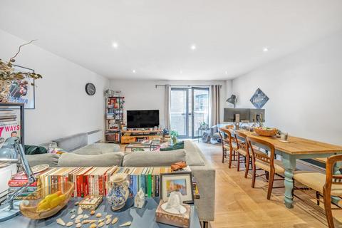 1 bedroom flat for sale, Winchester Square, Borough