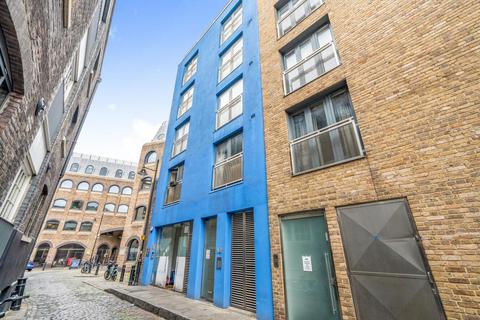 1 bedroom flat for sale, Winchester Square, Borough