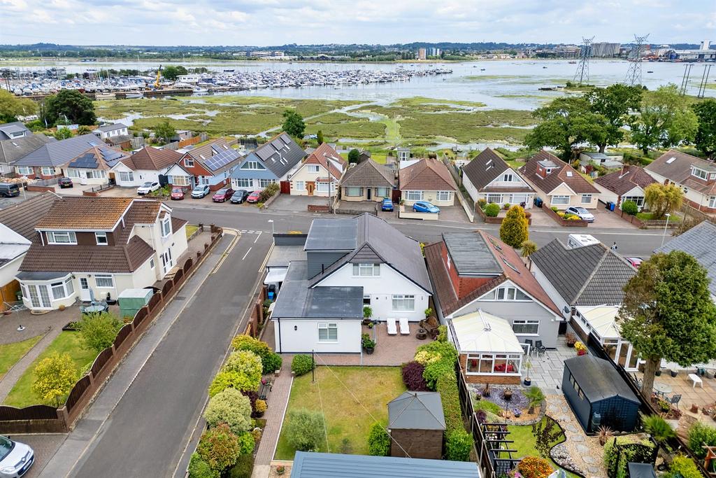 Woodlands Avenue 4 bed detached house for sale £675,000