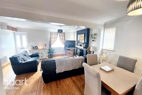11 Bridge Road, Long Sutton, Spalding, PE12 9EF