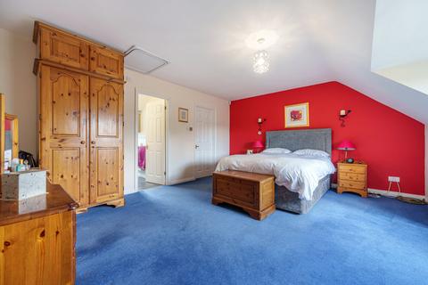 4 bedroom detached house for sale, Park View, Reading RG7
