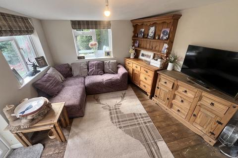 16 Hillcrest Road, Abergavenny, NP7 6BH